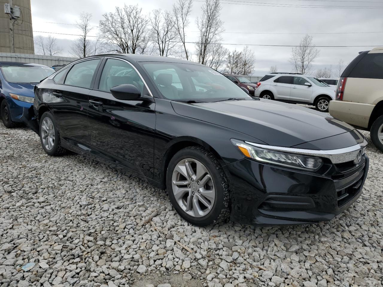 2018 HONDA ACCORD LX - Фото 4