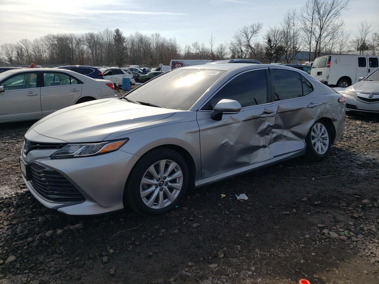 2020 TOYOTA CAMRY LE car image