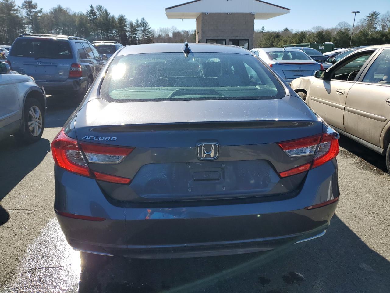 2018 HONDA ACCORD LX - Фото 6