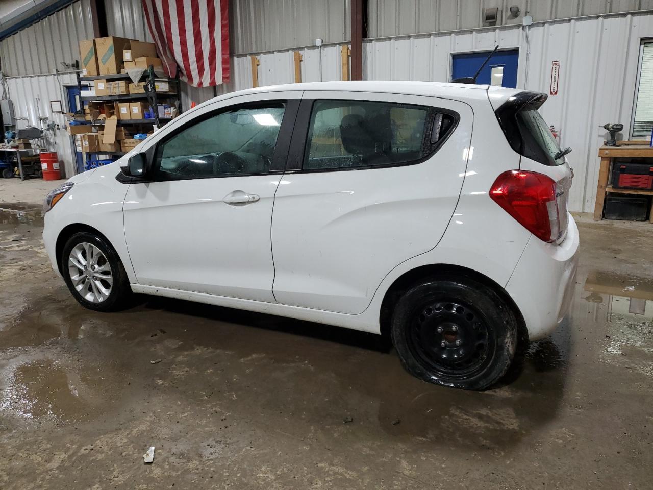 2021 CHEVROLET SPARK 1LT - Фото 2