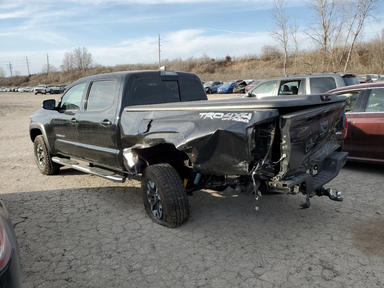 2017 TOYOTA TACOMA DOU - Фото 2
