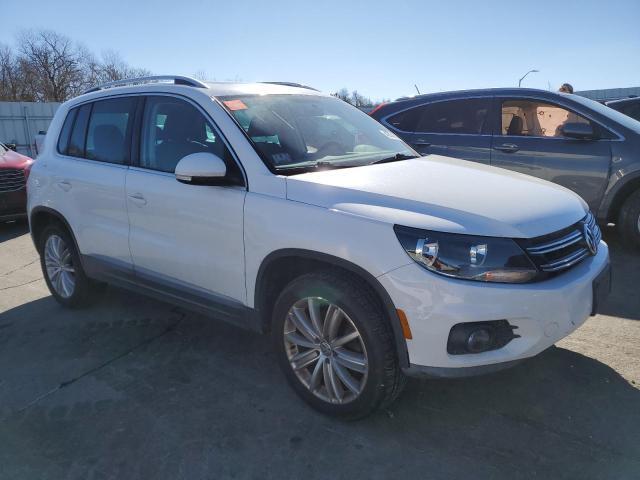 2013 Volkswagen Tiguan S - Фото 4