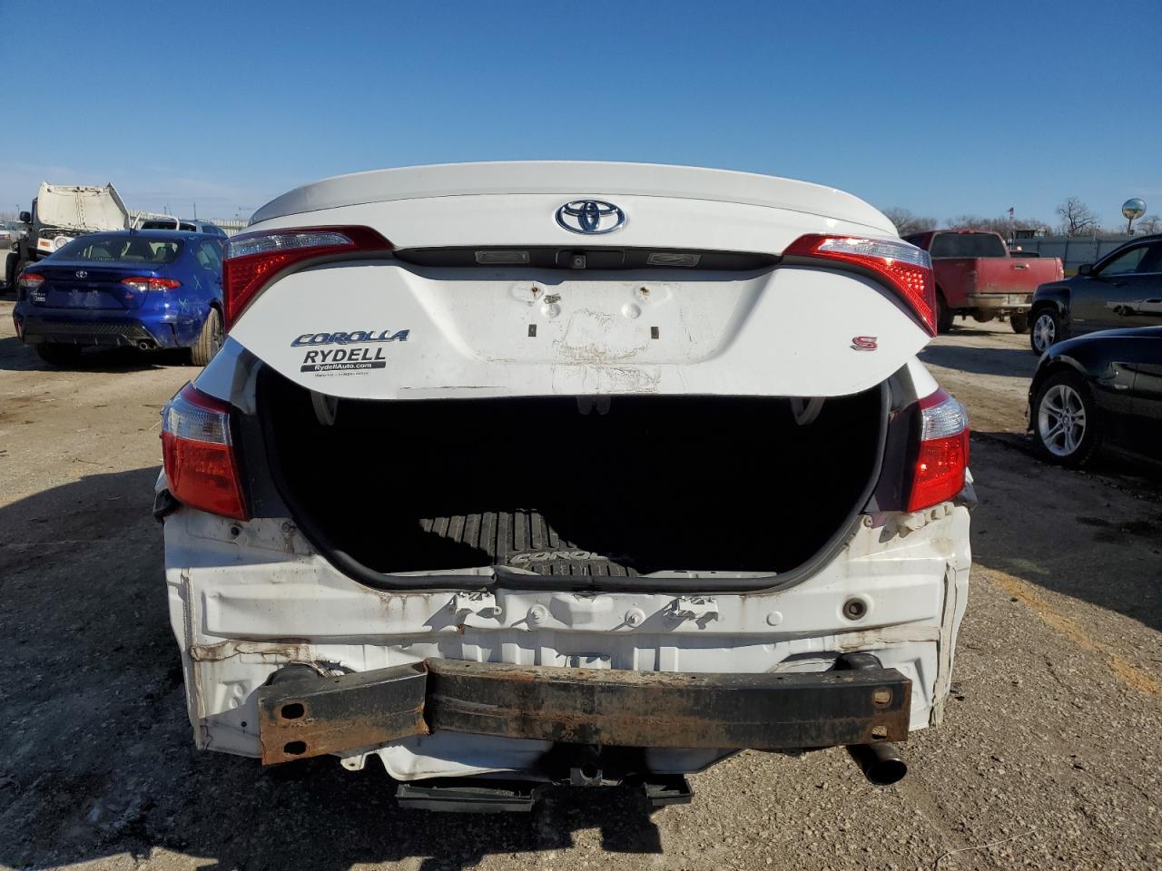 2014 TOYOTA COROLLA L - Image 6
