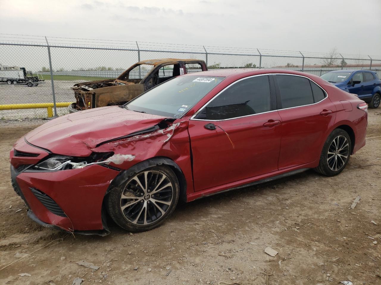 2020 TOYOTA CAMRY SE car image