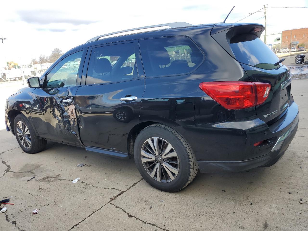2017 NISSAN PATHFINDER - Image 2