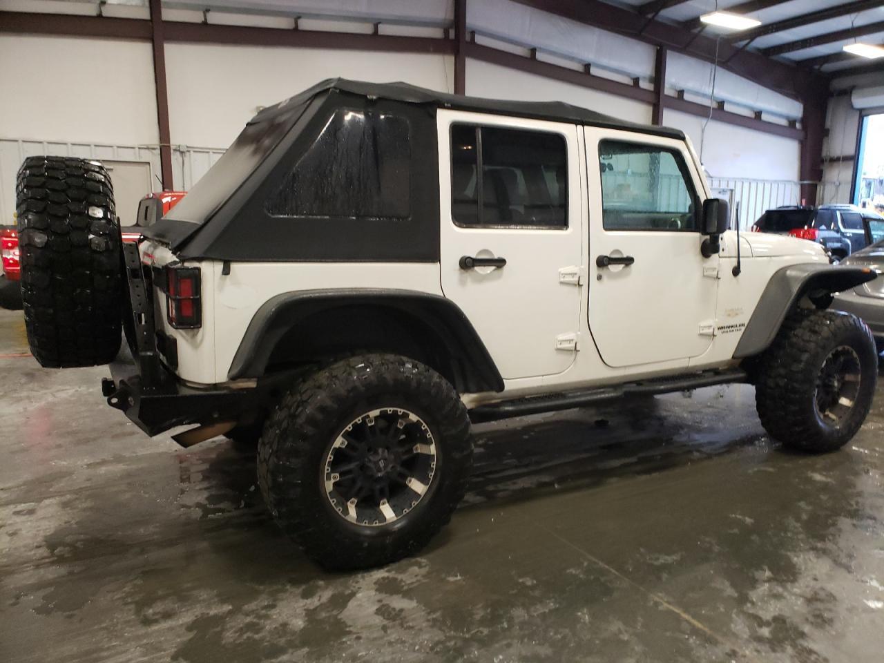 2010 JEEP WRANGLER U - Фото 3