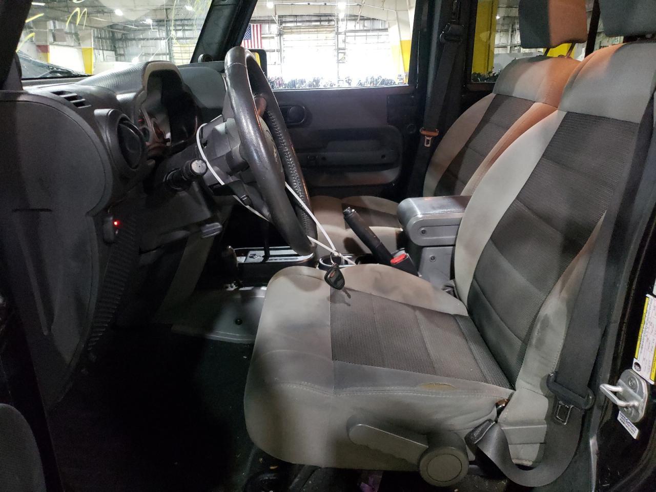 2010 JEEP WRANGLER U - Image 7