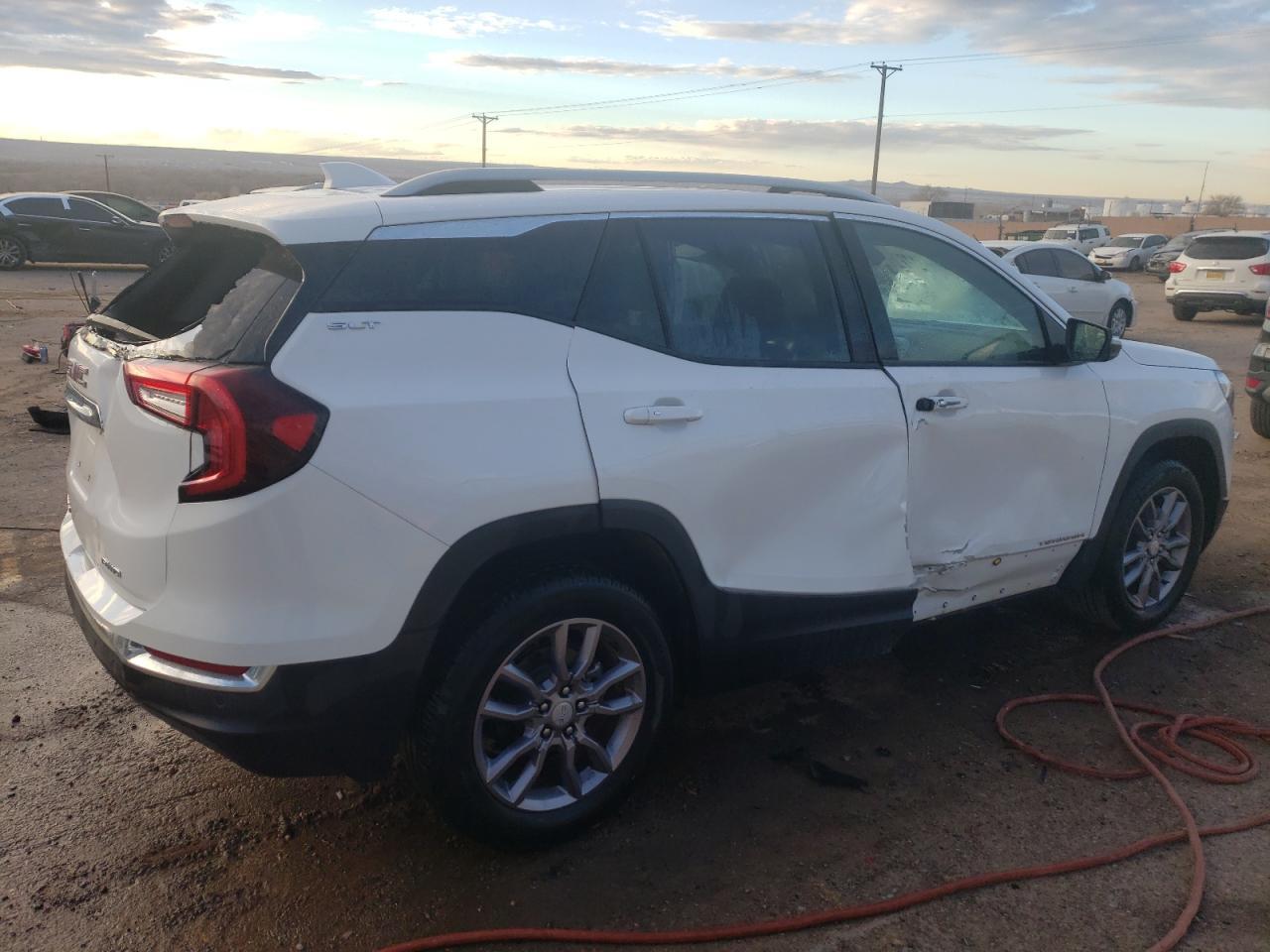 2023 GMC TERRAIN SL - Фото 3