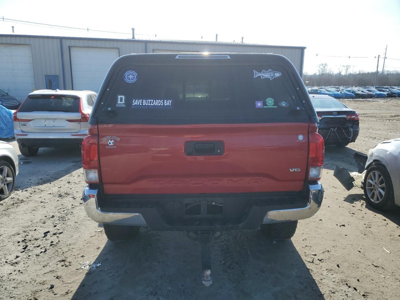 2017 TOYOTA TACOMA DOU - Фото 6