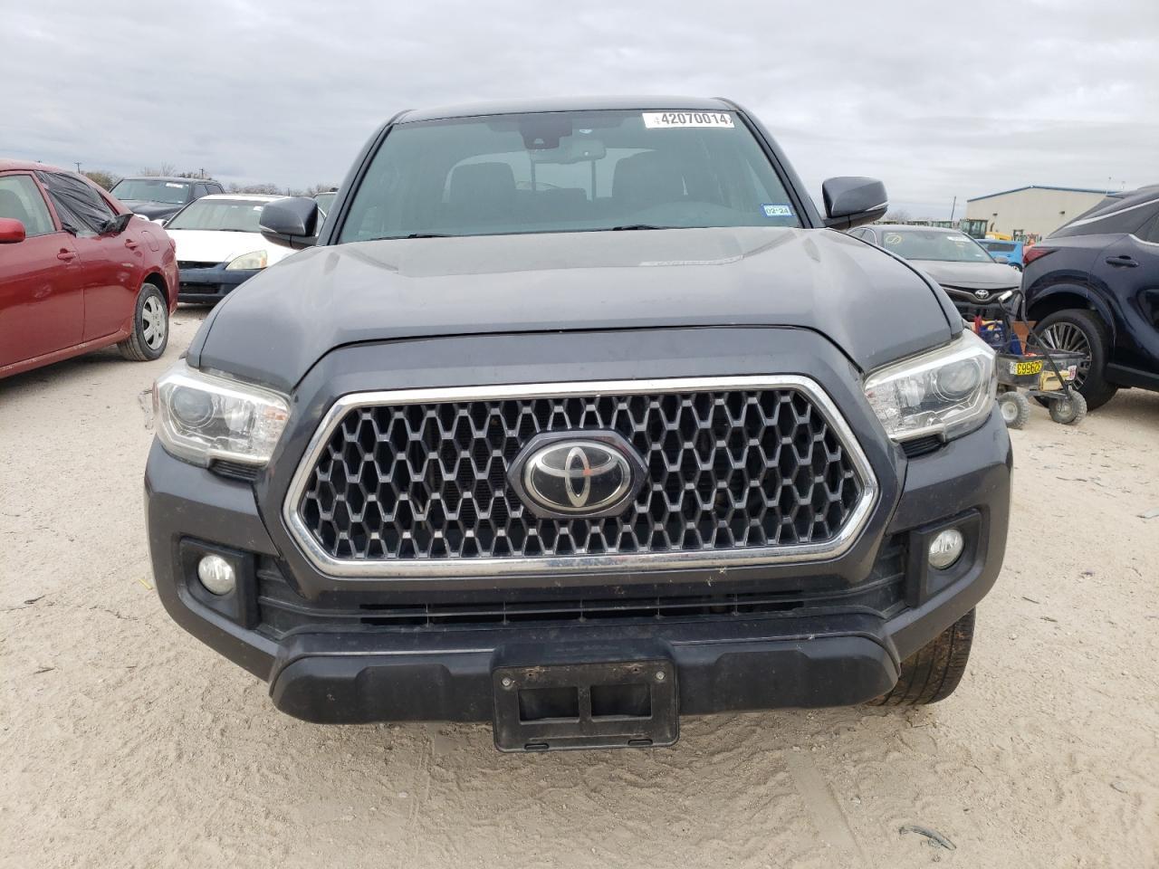 2019 TOYOTA TACOMA DOU - Фото 5