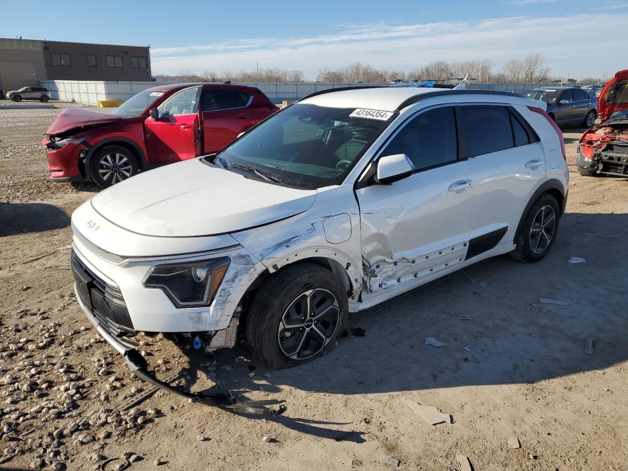 2023 KIA NIRO EX