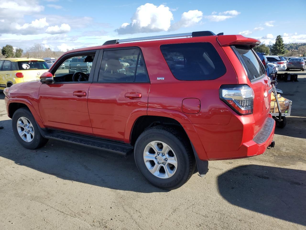 2020 TOYOTA 4RUNNER SR - Image 2