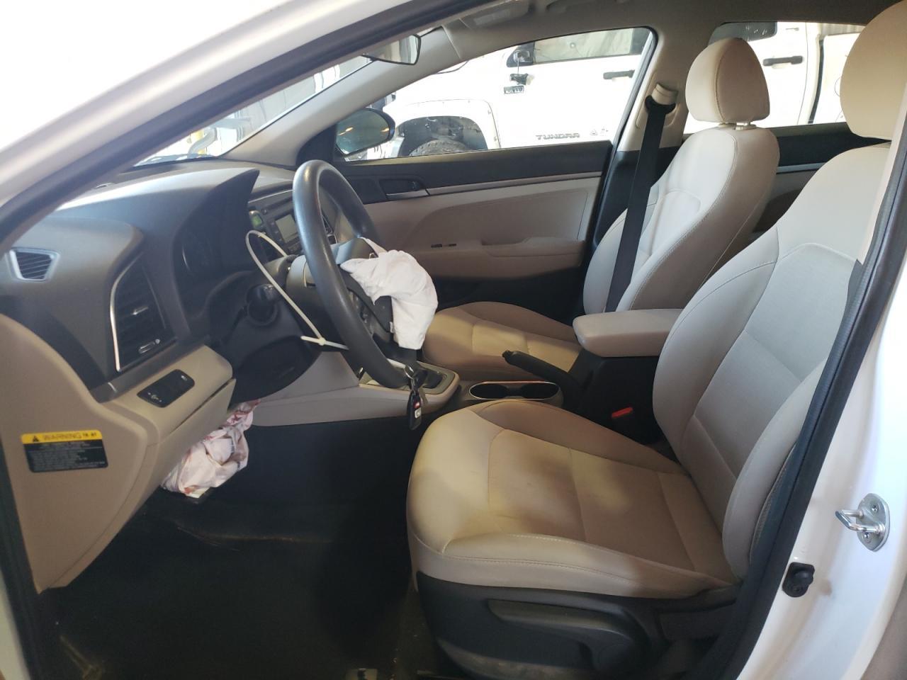 2018 HYUNDAI ELANTRA SE - Фото 7