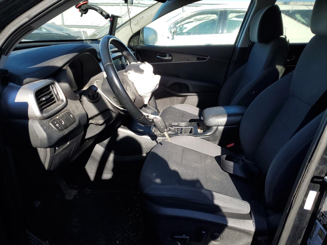 2017 KIA SORENTO LX - Image 7