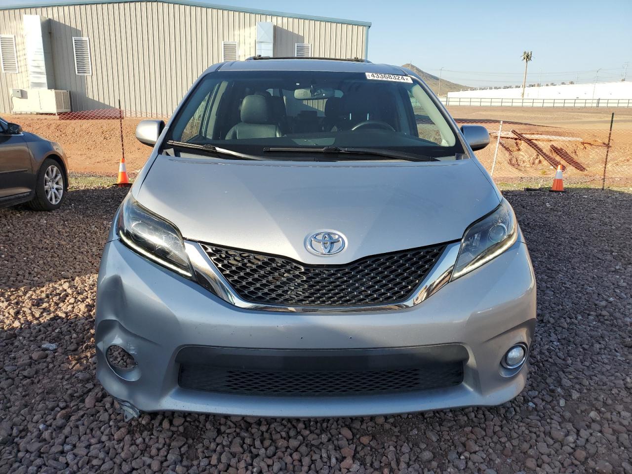 2015 TOYOTA SIENNA SPO - Фото 5