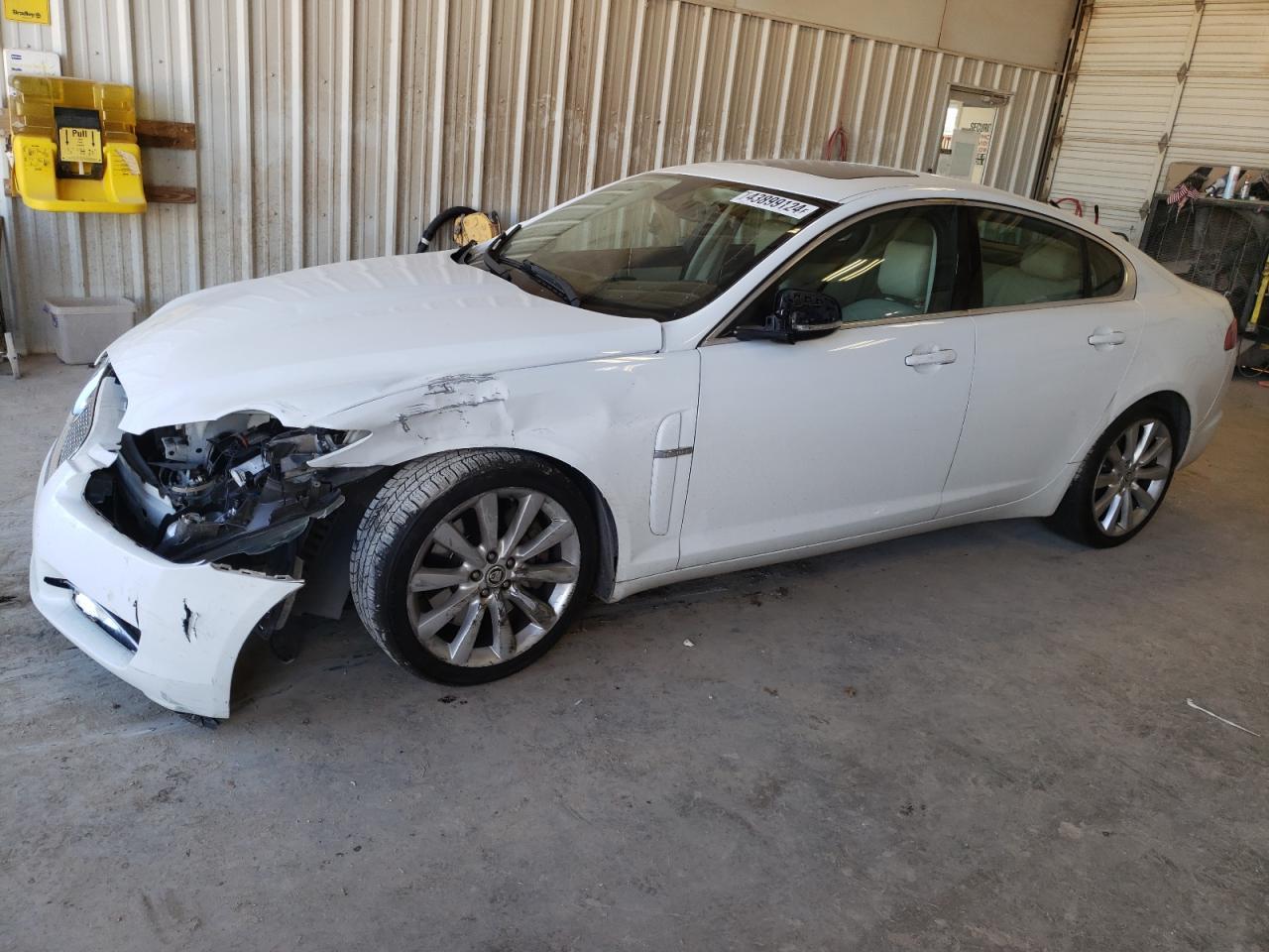 2011 JAGUAR XF