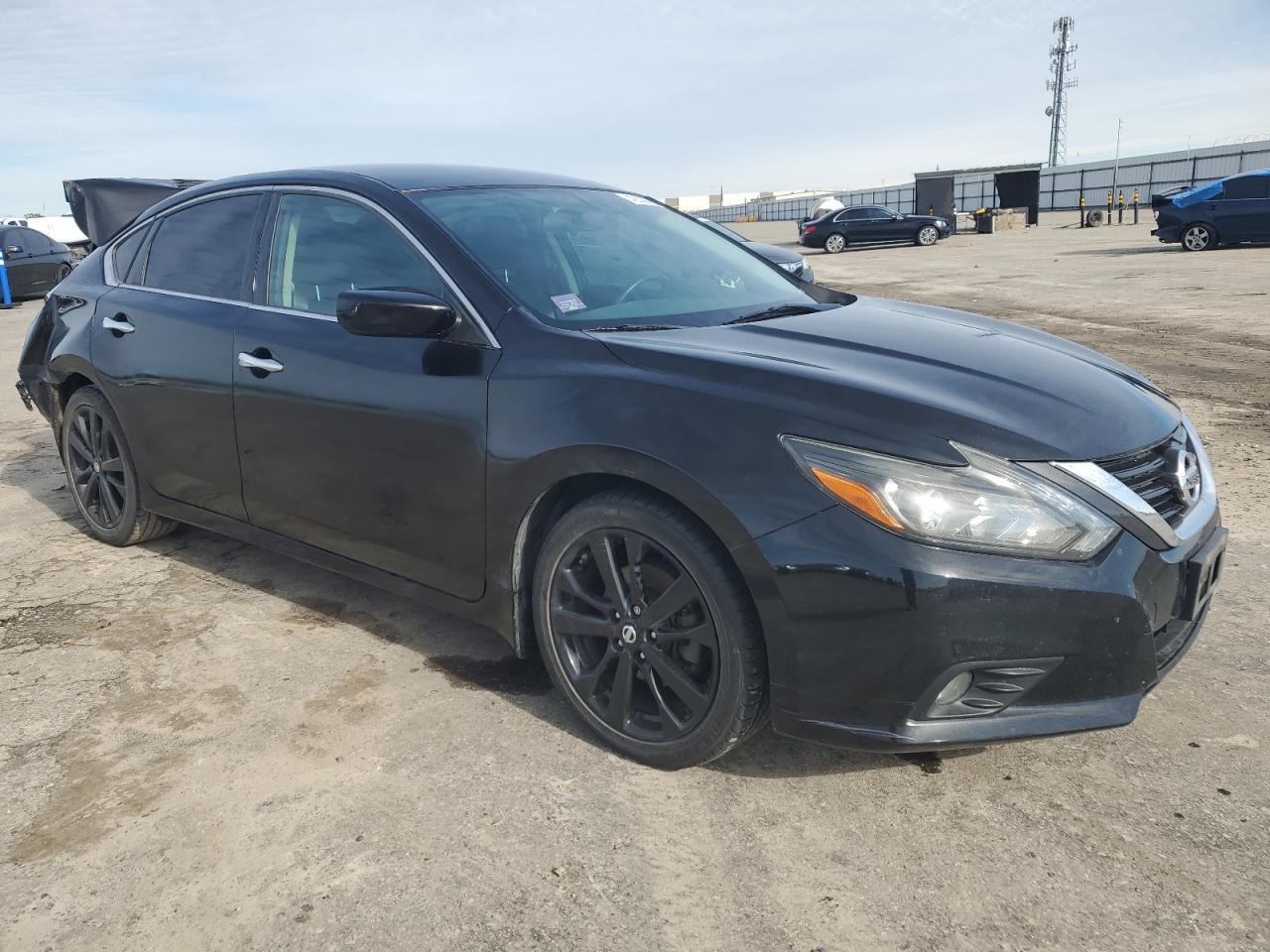 2017 NISSAN ALTIMA 2.5 - Image 4