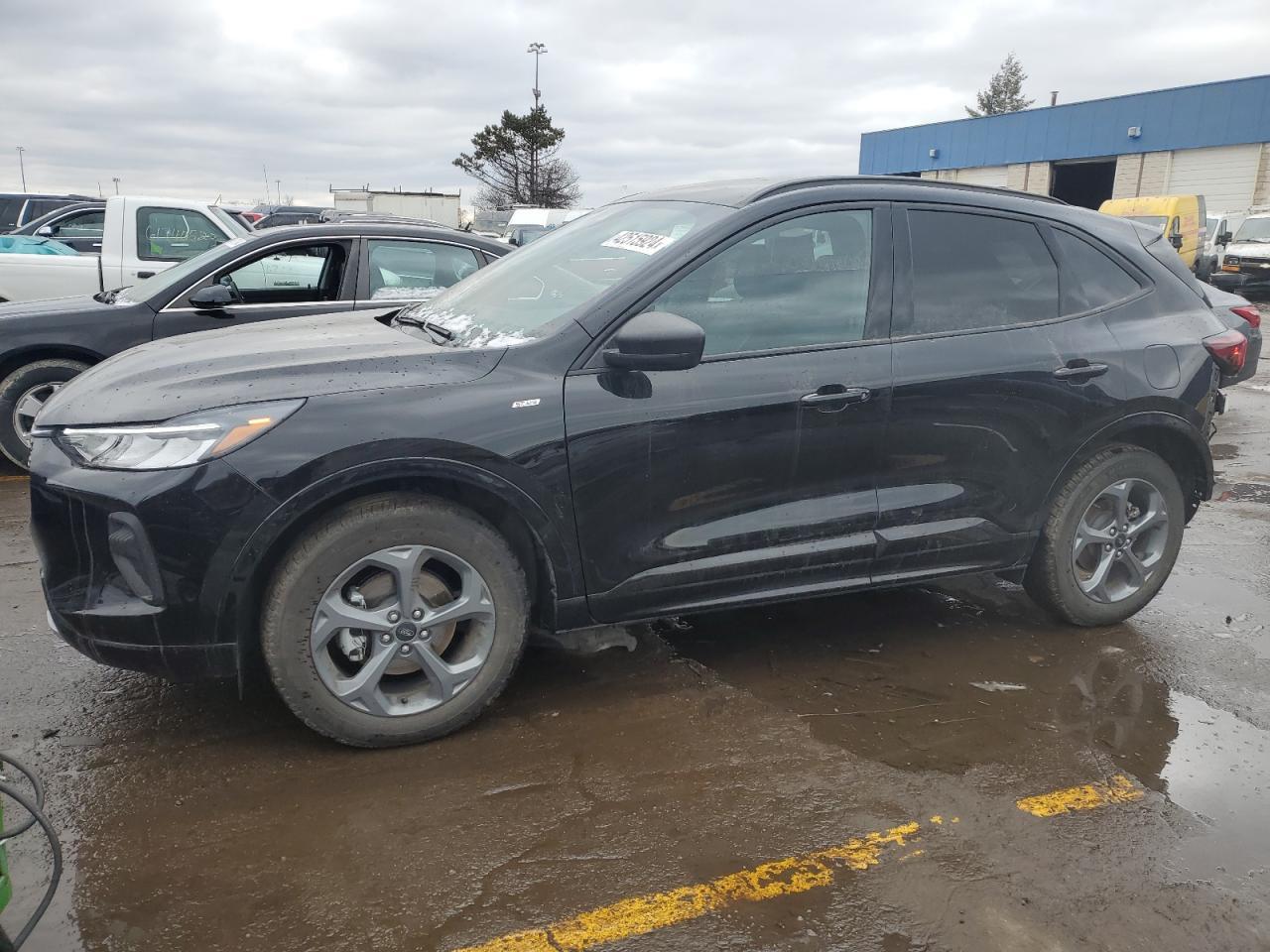 2023 FORD ESCAPE ST