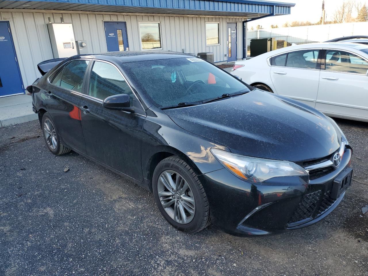 2017 TOYOTA CAMRY LE - Фото 4