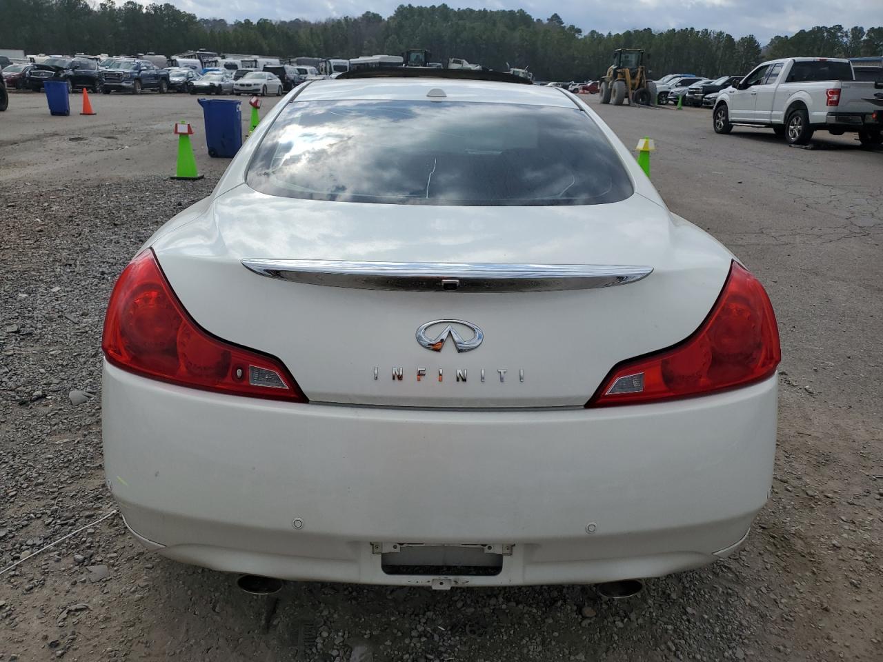2012 INFINITI G37 BASE - Image 6