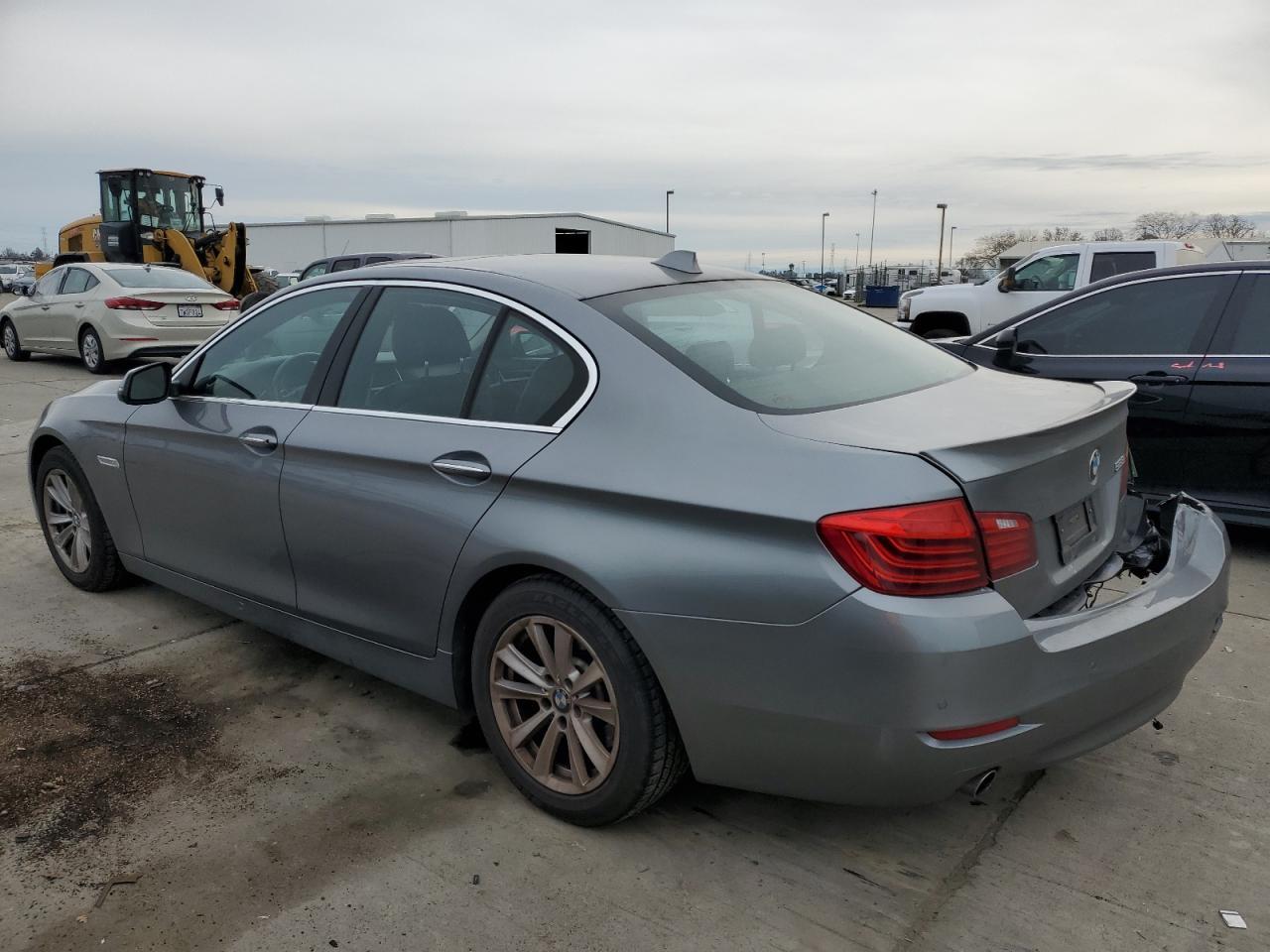2016 BMW 528 I - Фото 2