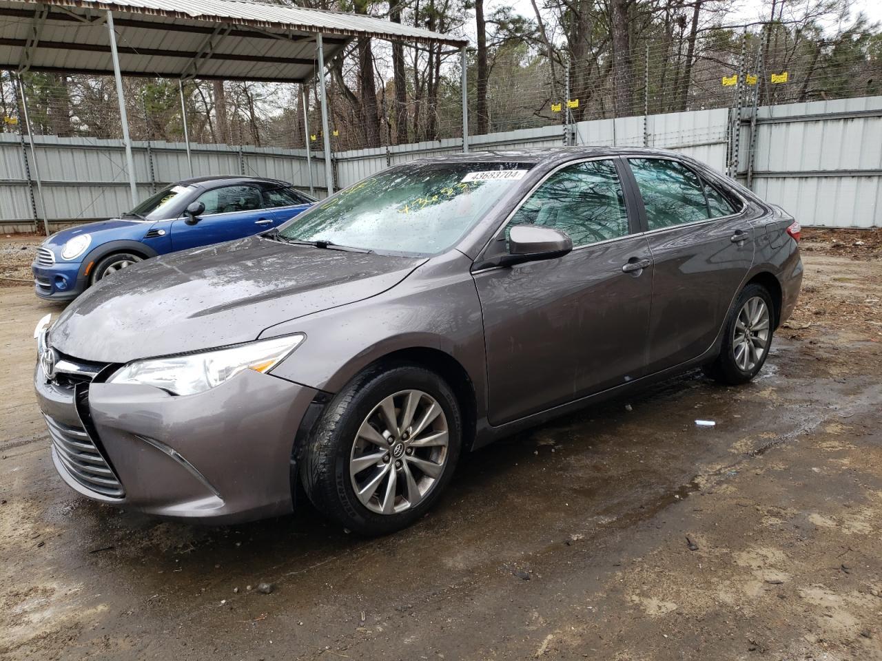 2016 TOYOTA CAMRY LE