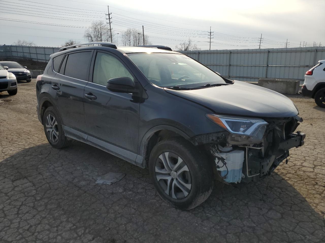 2018 TOYOTA RAV4 LE - Image 4