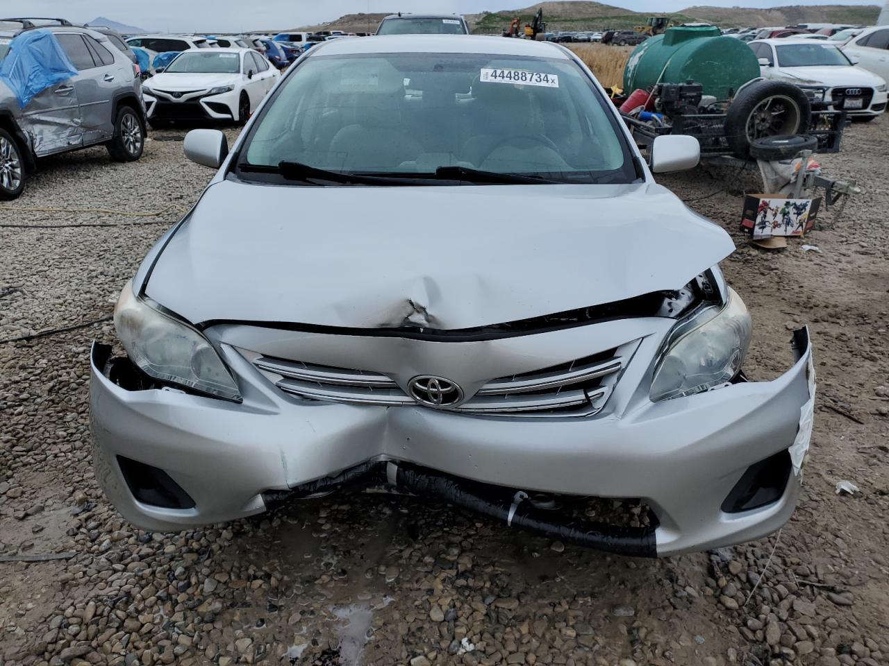 2013 TOYOTA COROLLA BA - Фото 5