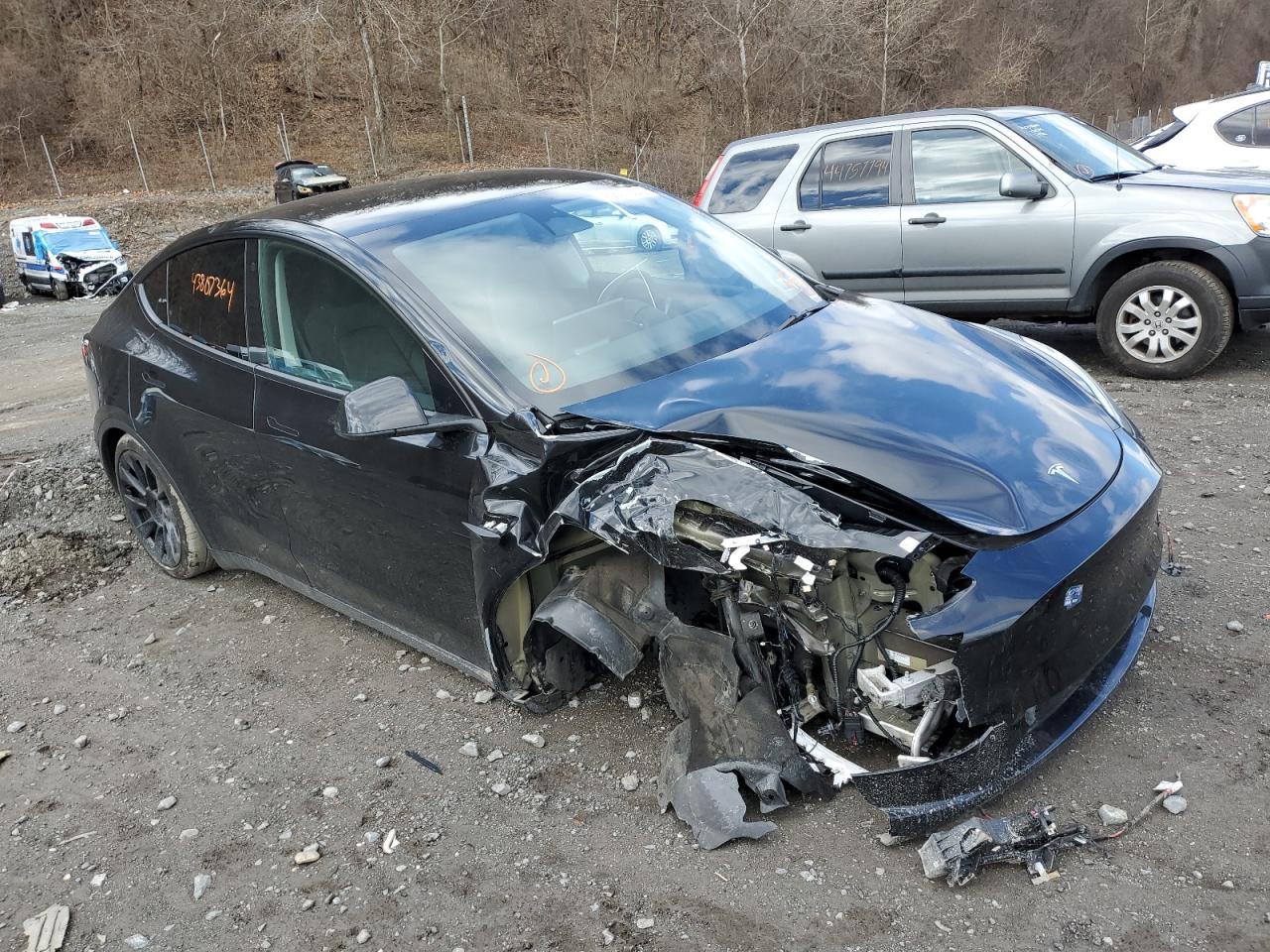 2023 TESLA MODEL Y - Image 4