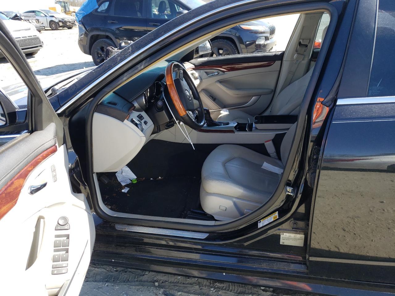 2011 CADILLAC CTS LUXURY - Image 7