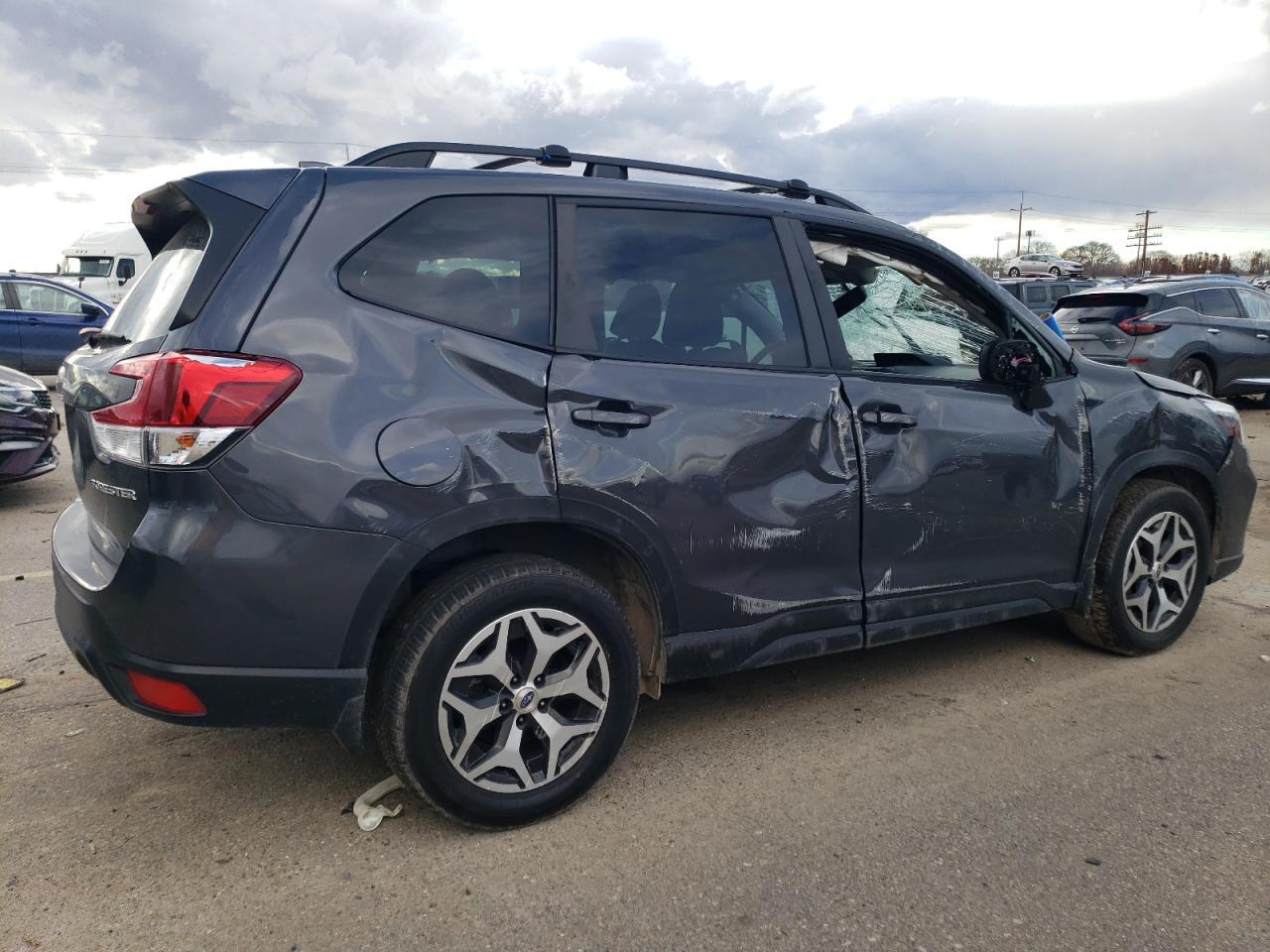 2021 SUBARU FORESTER P - Фото 3
