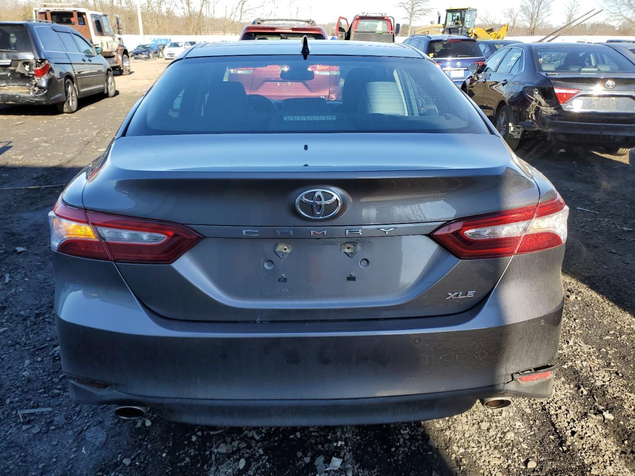2018 TOYOTA CAMRY XSE - Image 6