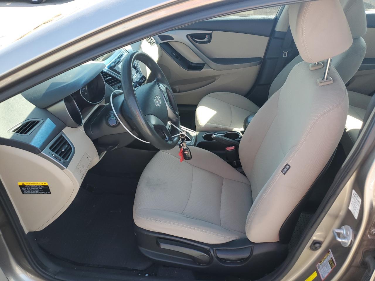 2014 HYUNDAI ELANTRA SE - Image 7