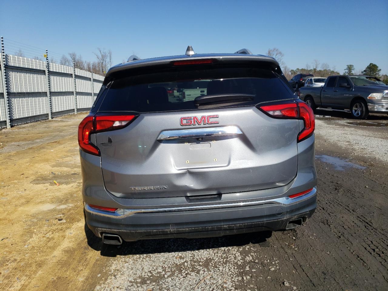 2019 GMC TERRAIN SL - Фото 6
