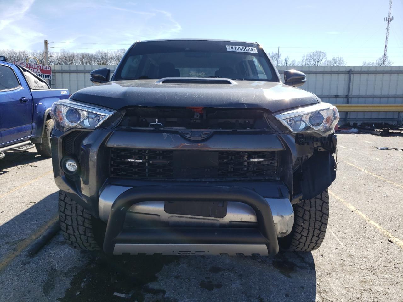 2022 TOYOTA 4RUNNER SR - Image 5
