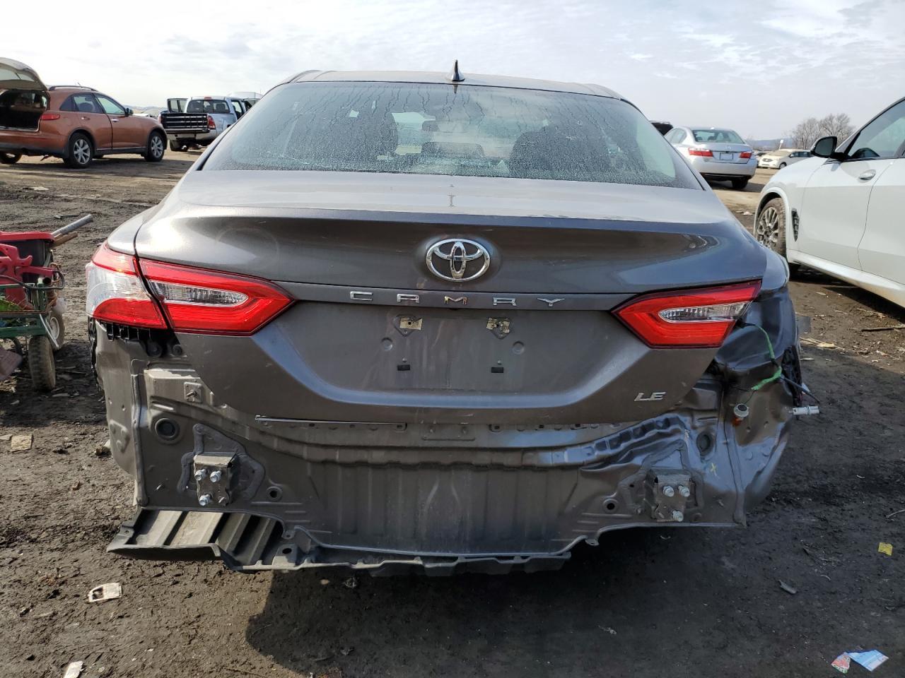 2020 TOYOTA CAMRY LE - Фото 6