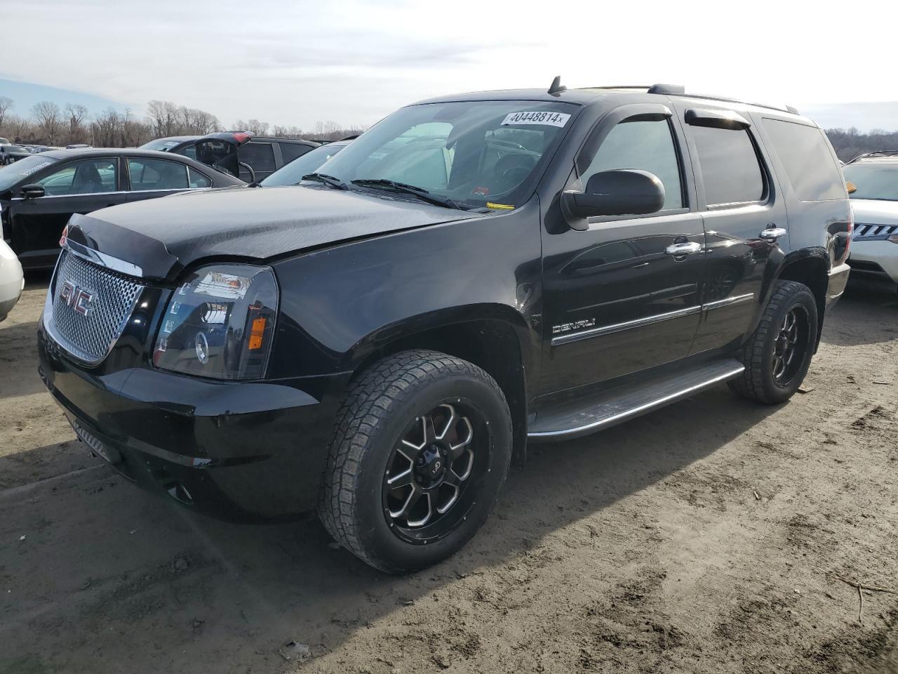 2011 GMC YUKON DENA car image