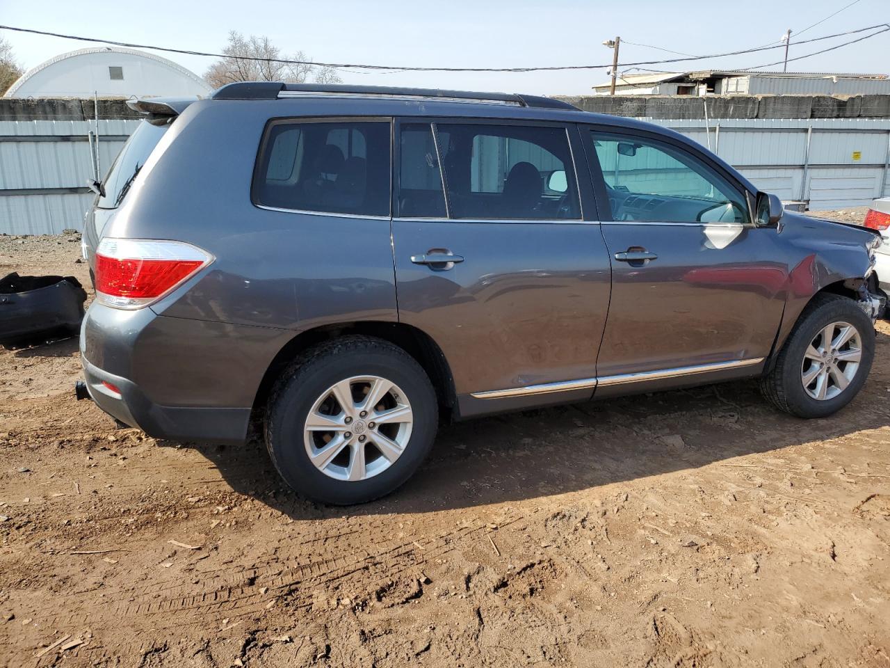 2011 TOYOTA HIGHLANDER - Фото 3