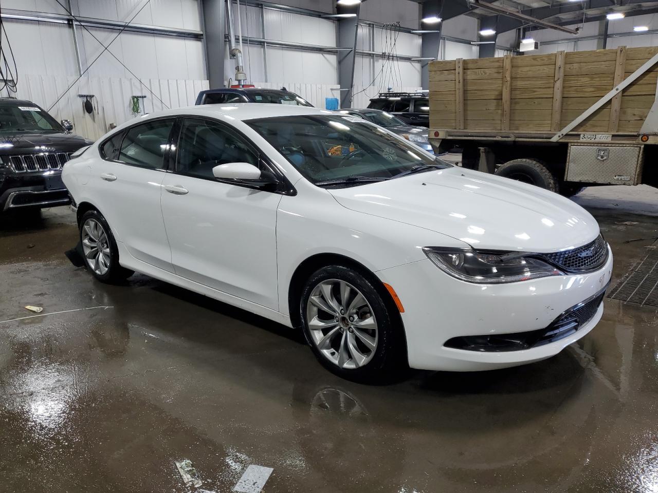 2015 CHRYSLER 200 S - Фото 4