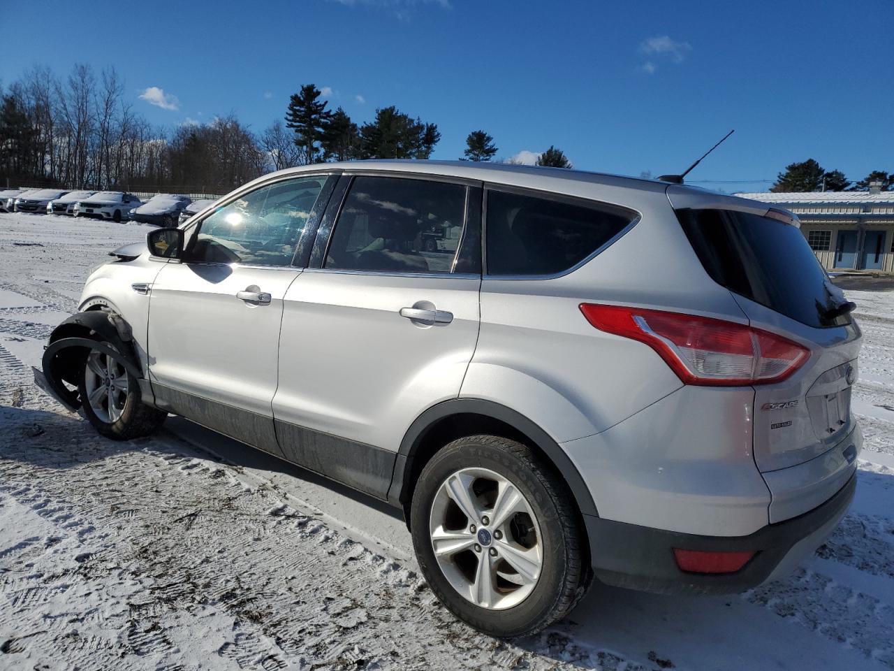 2015 FORD ESCAPE SE - Image 2