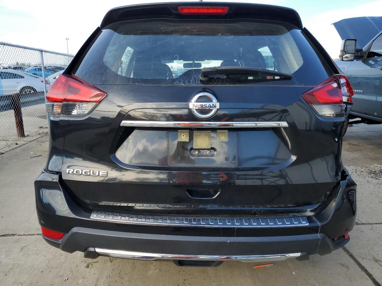 2017 NISSAN ROGUE S - Фото 6