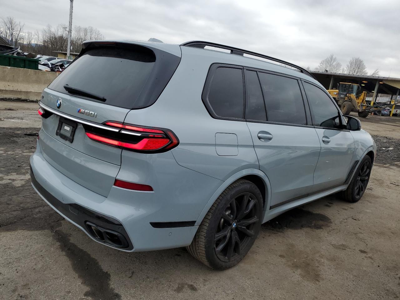 2023 BMW X7 M60I - Image 3