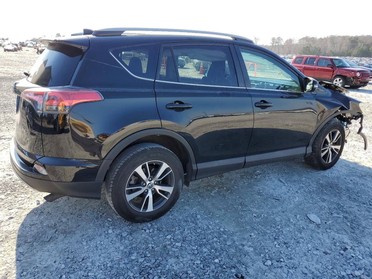 2017 TOYOTA RAV4 XLE - Фото 3