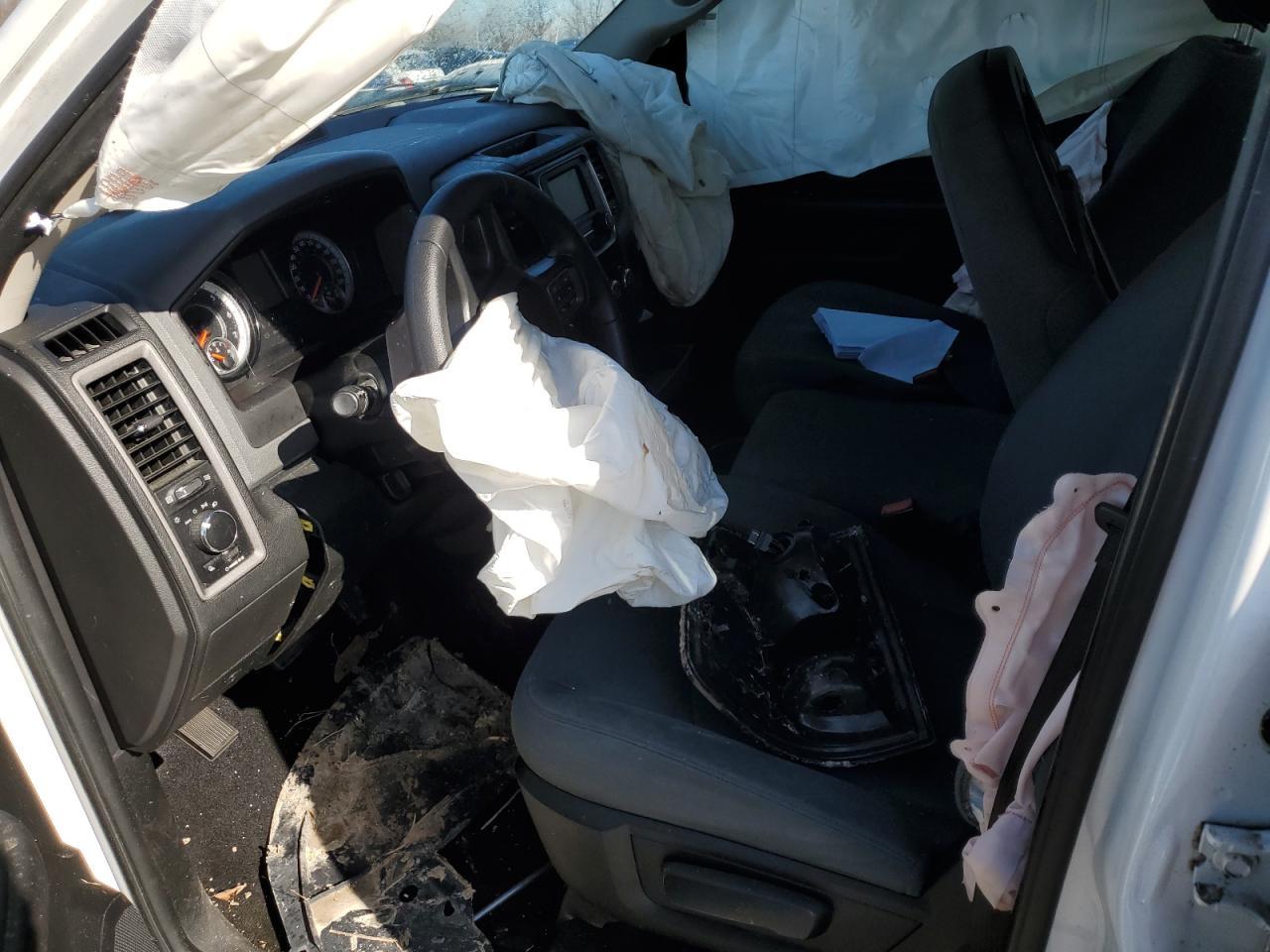 2017 RAM 1500 ST - Image 7