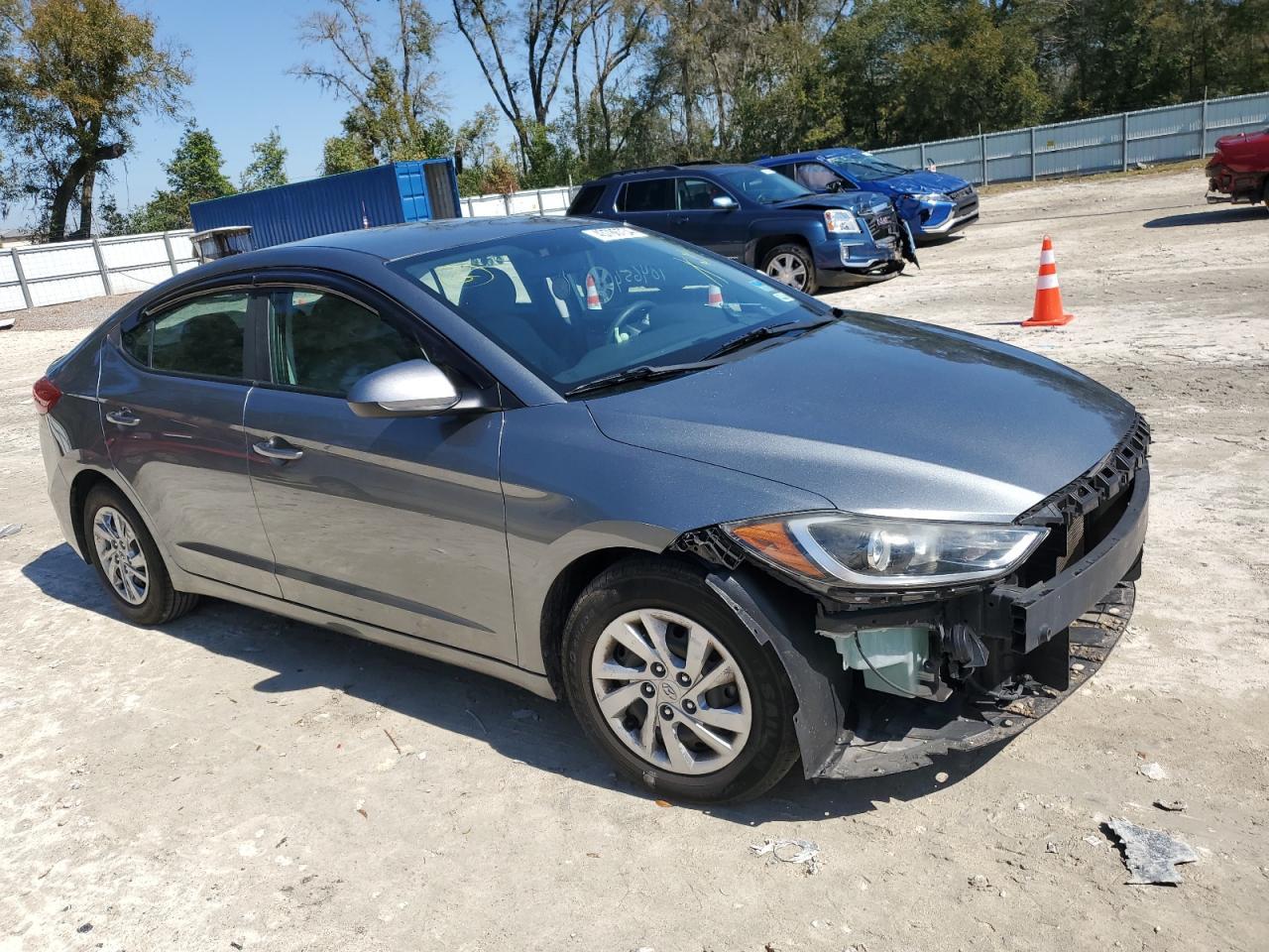 2018 HYUNDAI ELANTRA SE - Фото 4