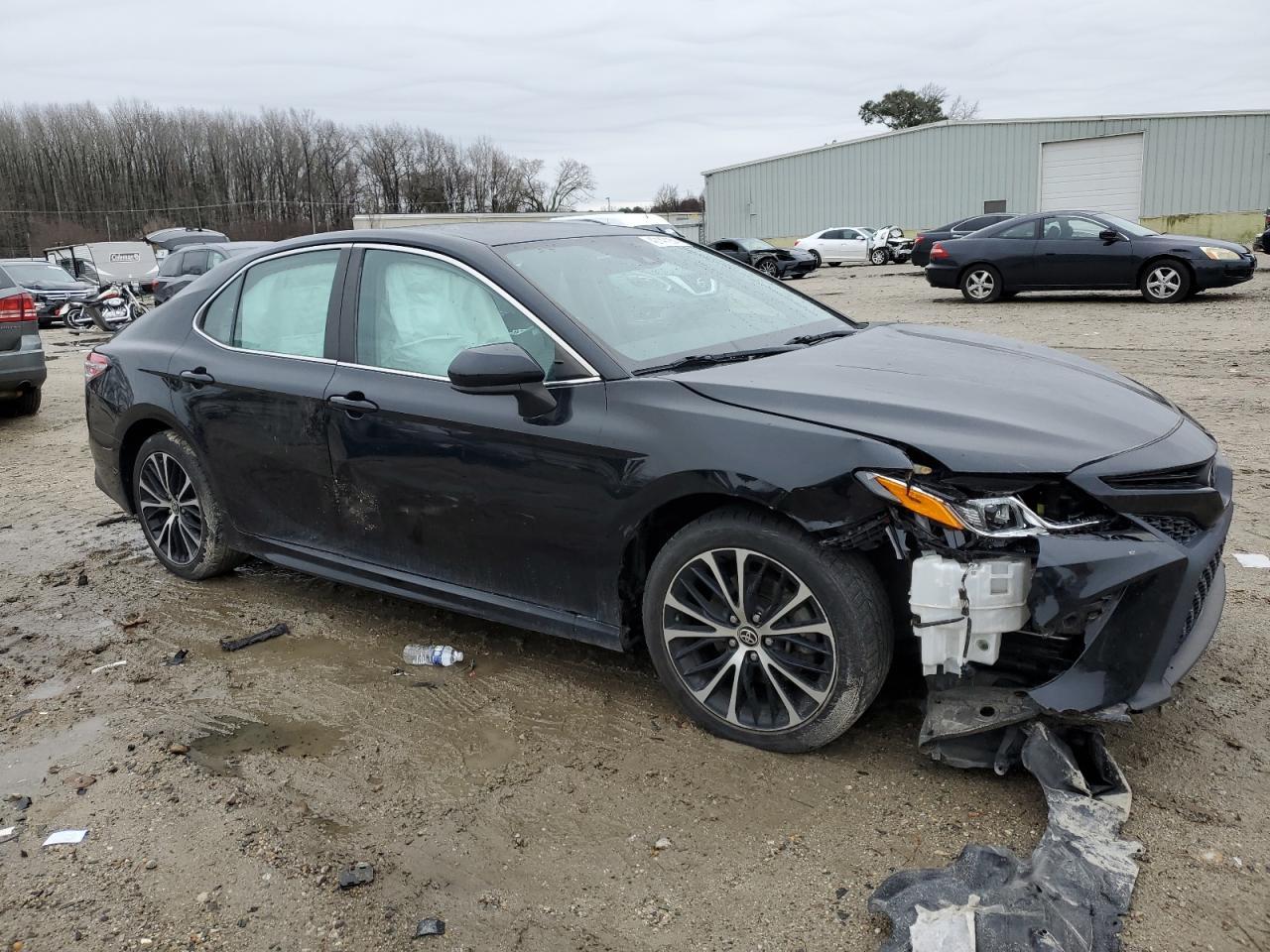 2020 TOYOTA CAMRY SE - Image 4