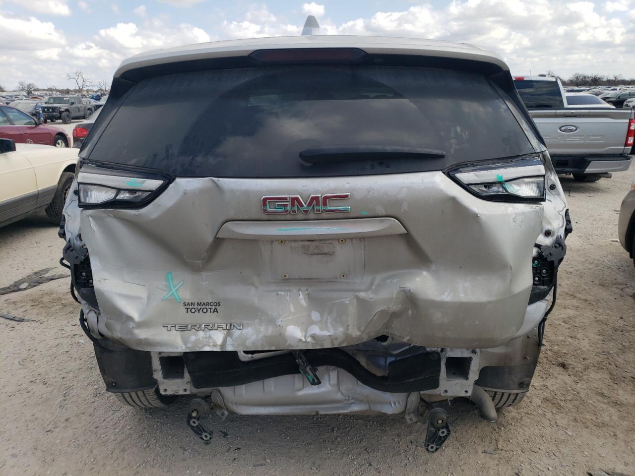 2018 GMC TERRAIN SL - Фото 6
