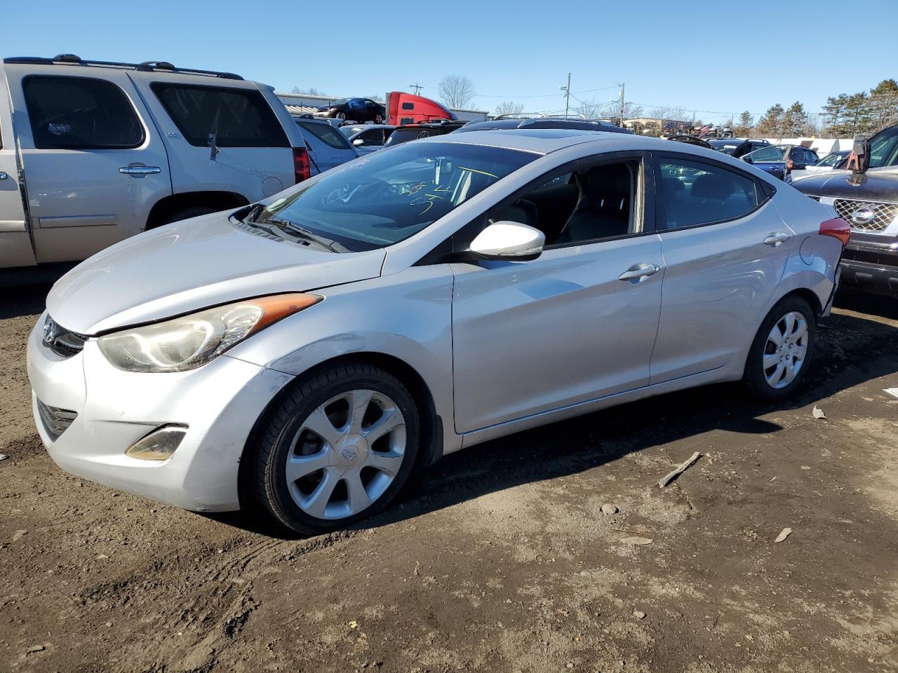 2013 HYUNDAI ELANTRA GL