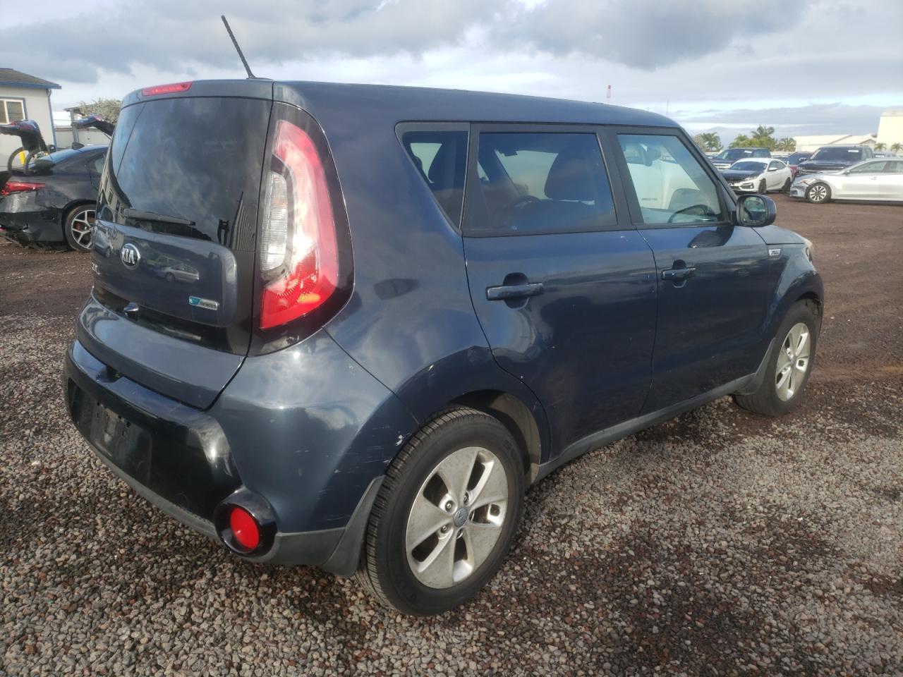2016 KIA SOUL + - Image 3