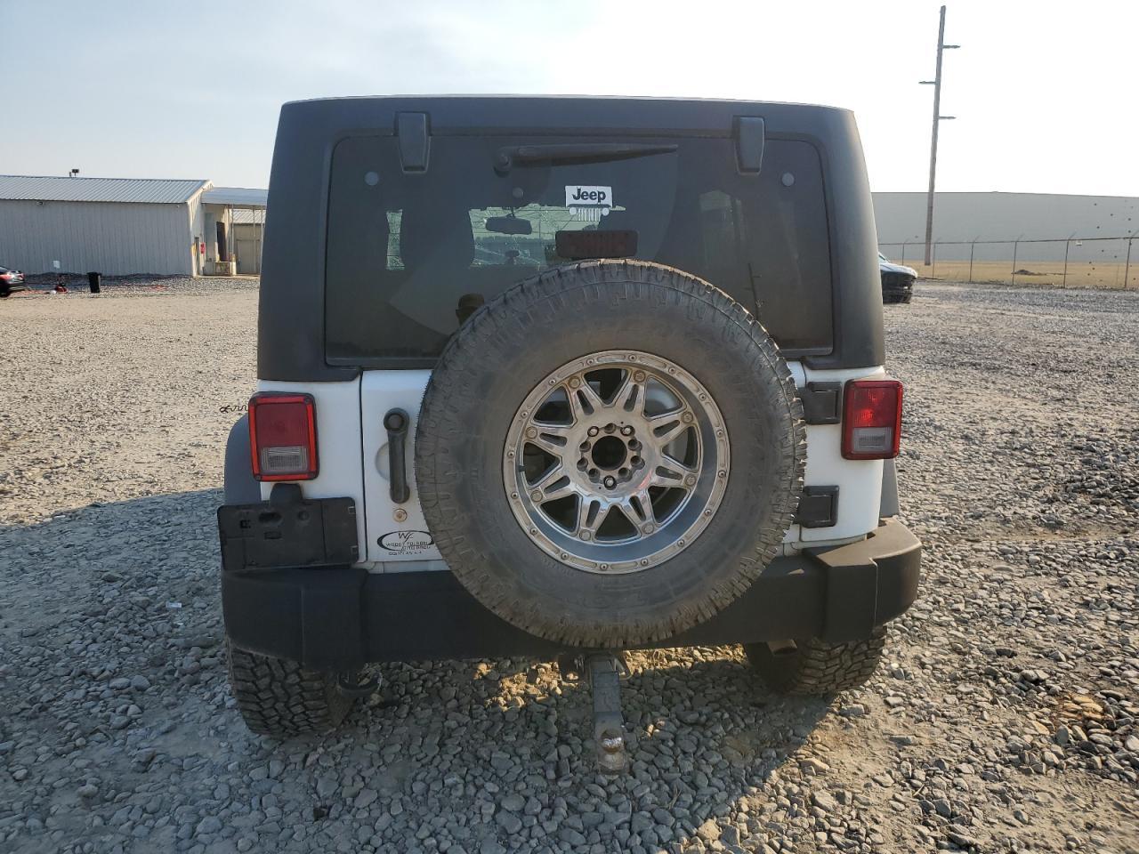 2015 JEEP WRANGLER U - Фото 6